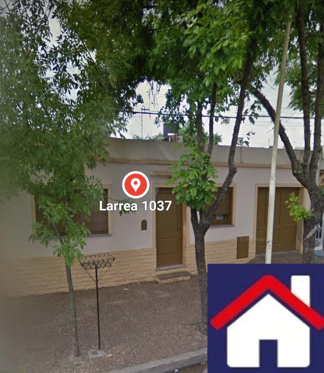 Casa en Venta Céntrica - Larrea 1037 (2 Dormitorios, Cochera y Patio)