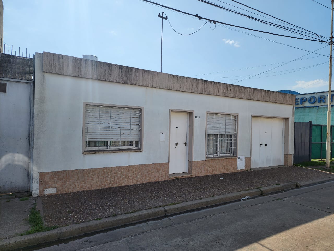 Casa en Venta a Metros de Av. Venini ? Oportunidad