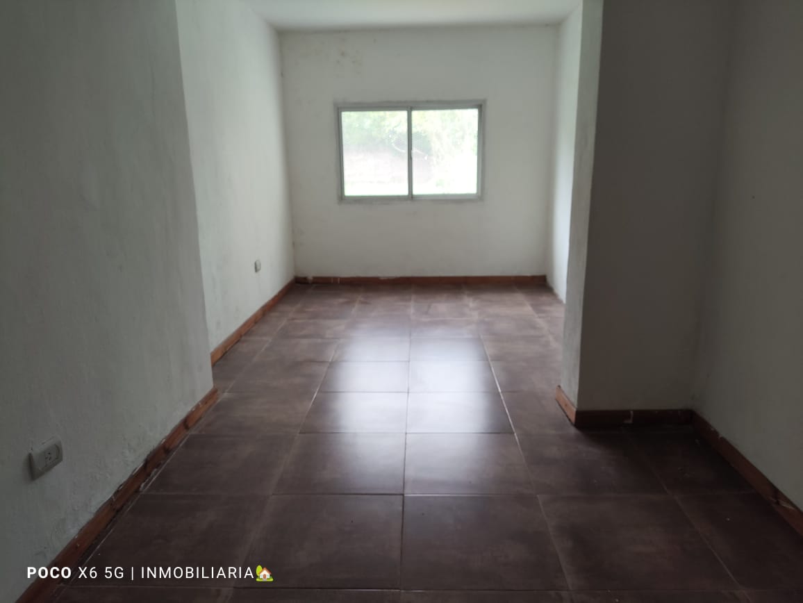 🏠VENTA - Casa amplia en Chile 1420 