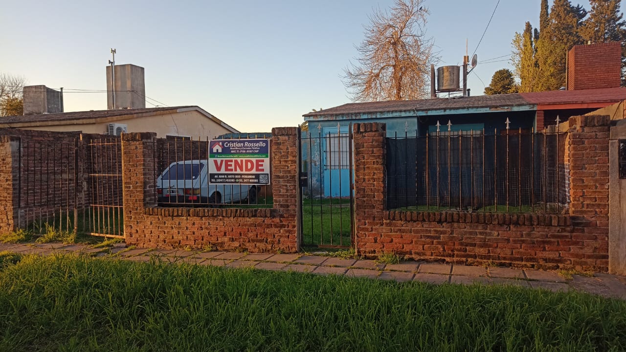 🏡 Casa en Venta -- Barrio Santa Julia